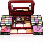 Makeup kit . مجموعه مكياج