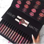 Huda beauty lip gloss/ هدي بيوتي ليب جلوس ١٦. قطعه
